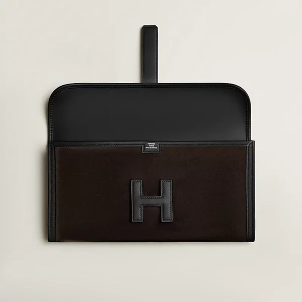 Suède et H – Clutch